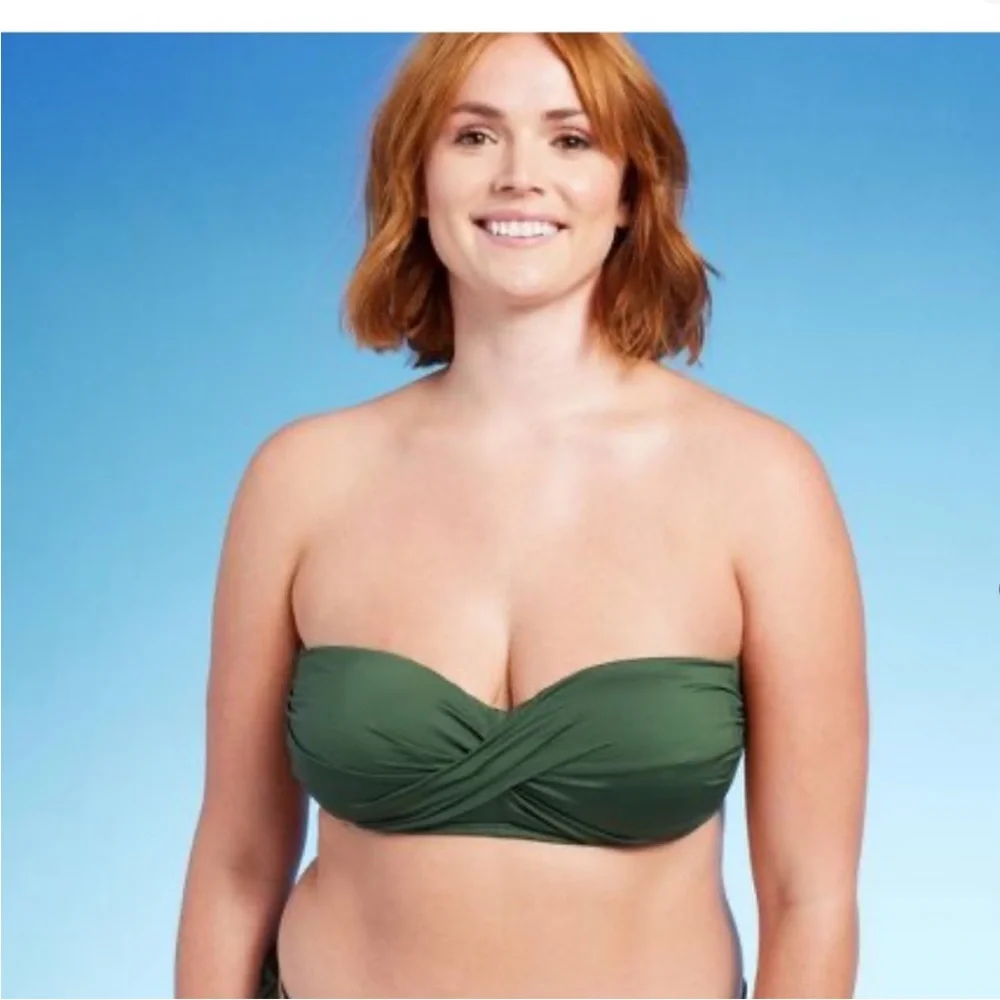 Bikini Set - Picture 2 of 12